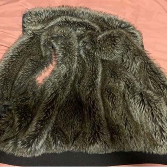 Dollhouse outerwear vest - Picture 2 of 5